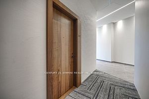 509 Dundas St W, #103