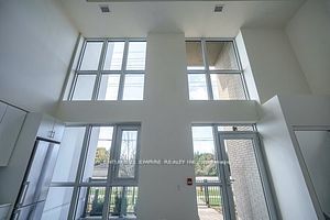 509 Dundas St W, #103