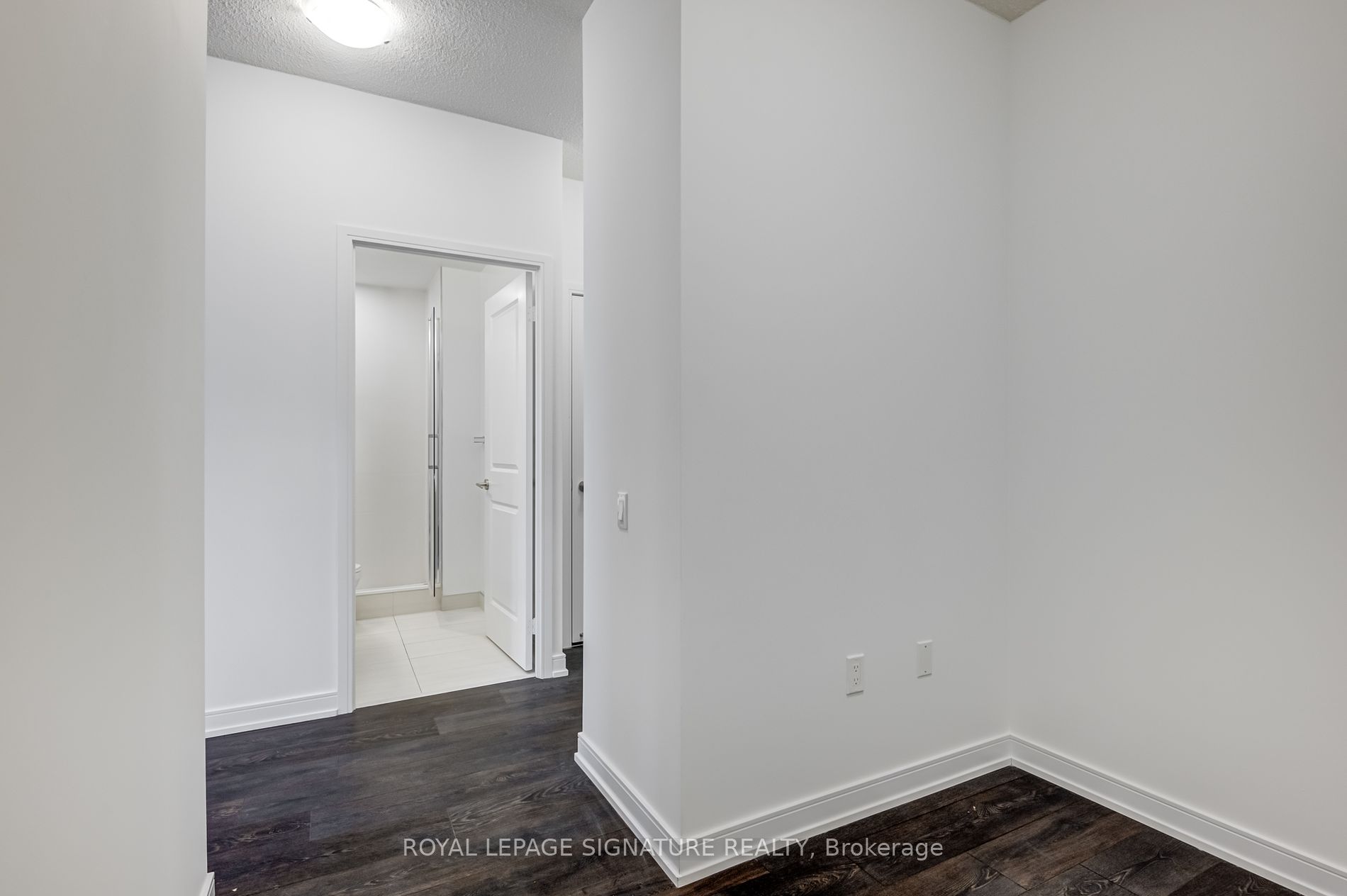 8 Nahani Way #3418