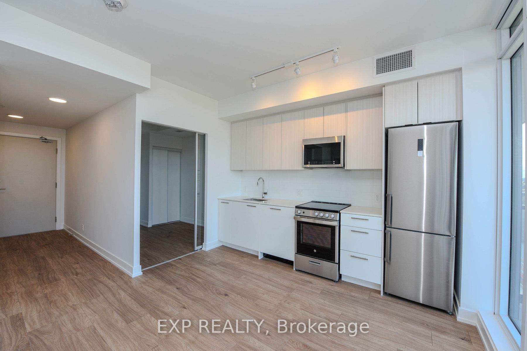 225 Veterans Drive, #N0610