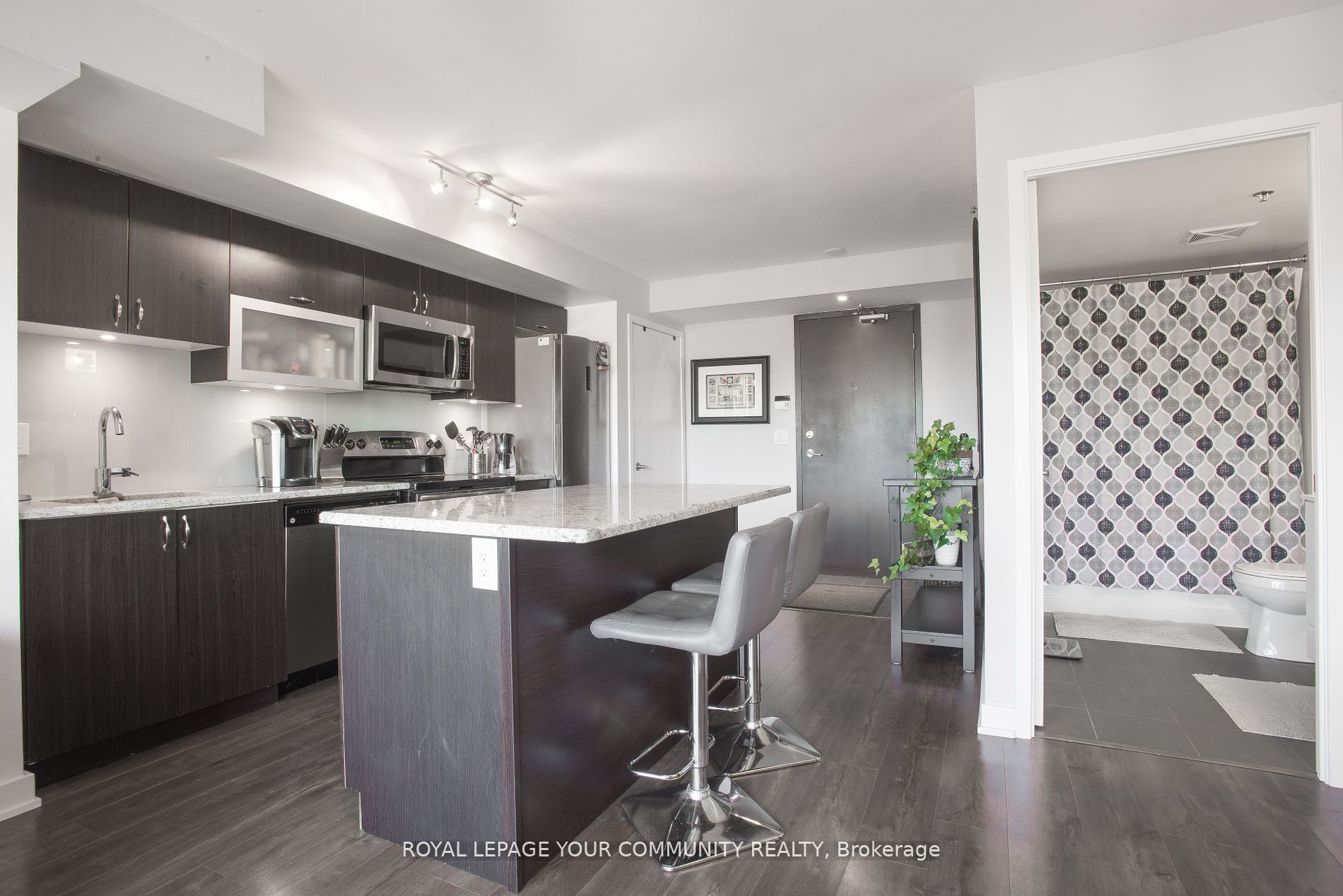 11 Superior Ave, #416