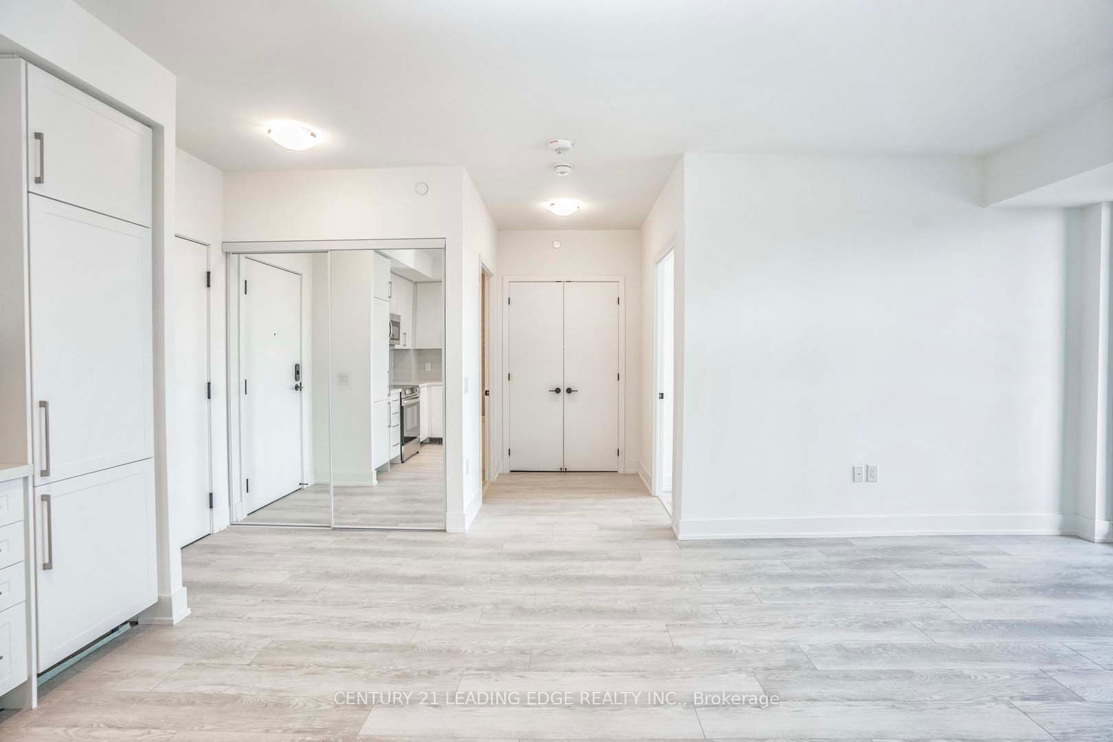 2450 Old Bronte Road, #708