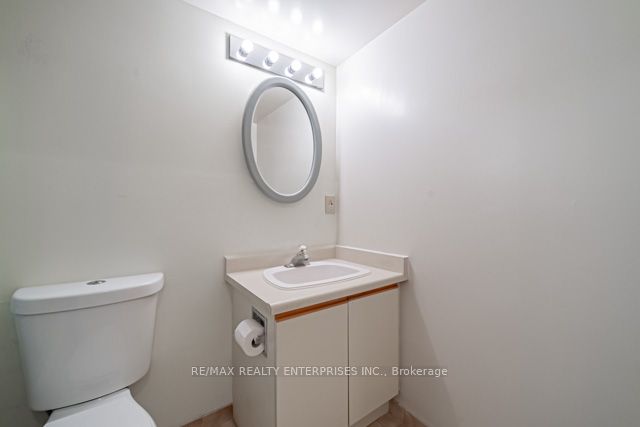 3845 Lake Shore Blvd, #911