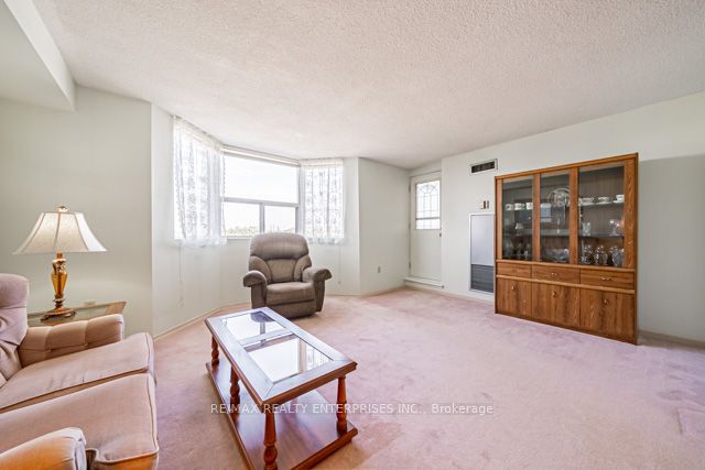 3845 Lake Shore Blvd, #911