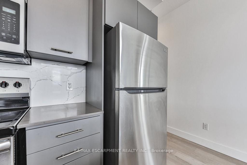 365 Prince Of Wales Drive #2208