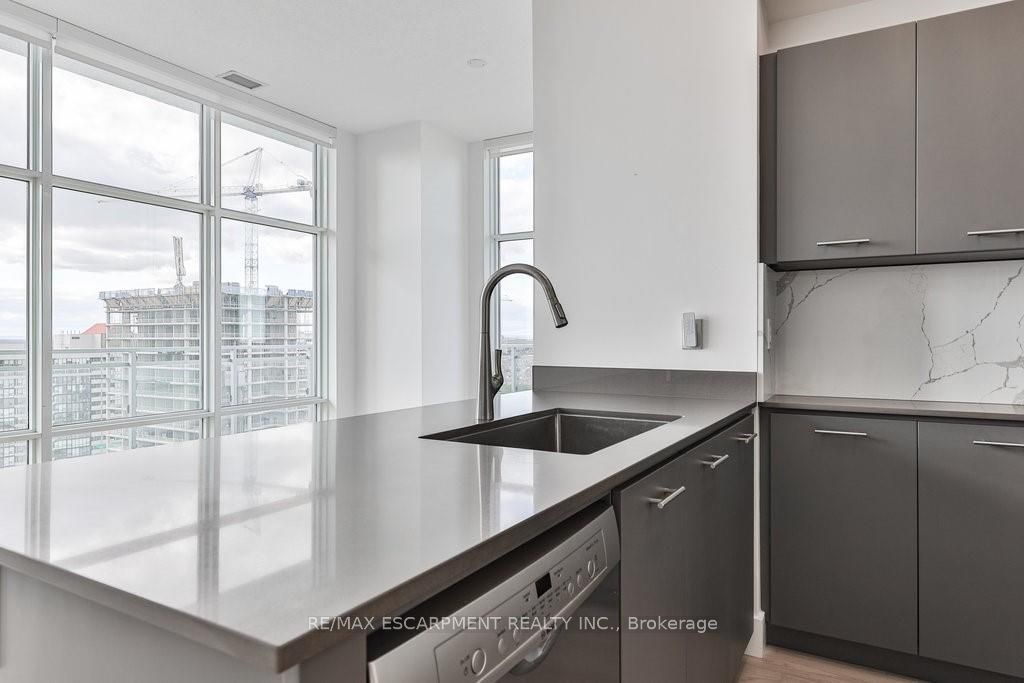 365 Prince Of Wales Drive #2208