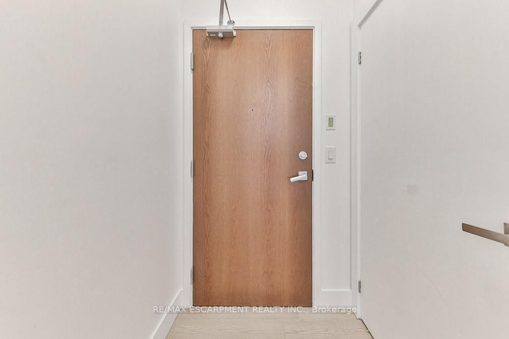 365 Prince Of Wales Drive #2208
