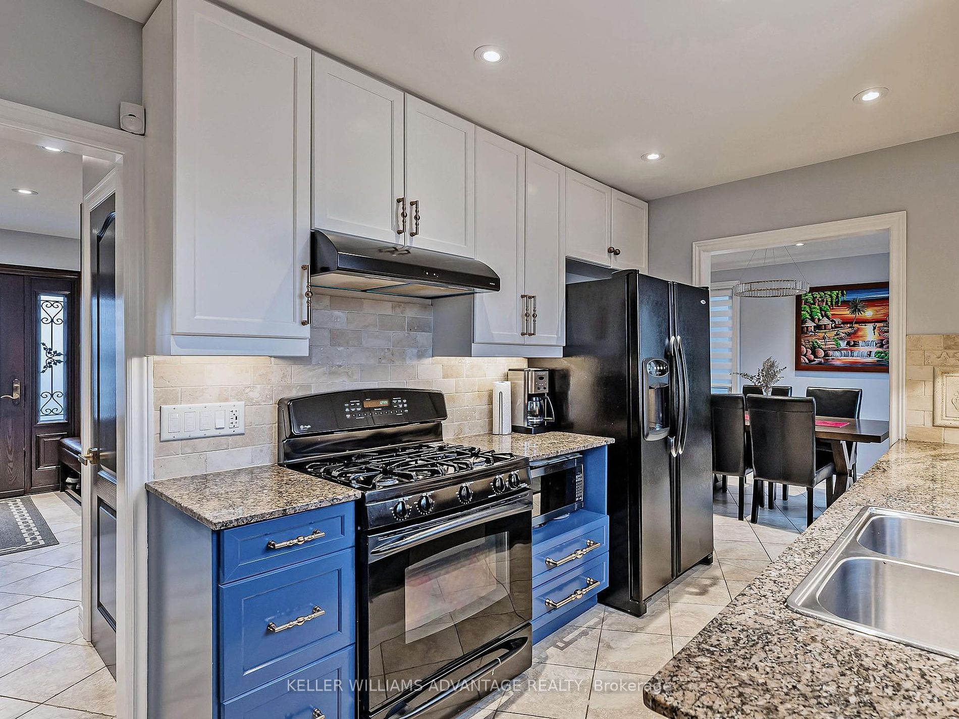 69 Aura Lea Boulevard