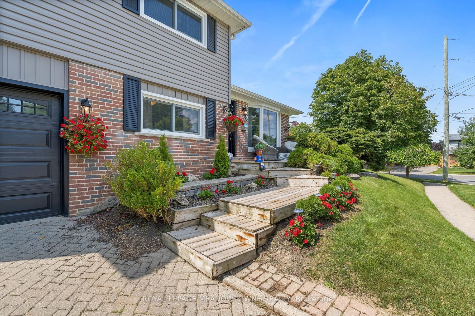 2 Metcalfe Court