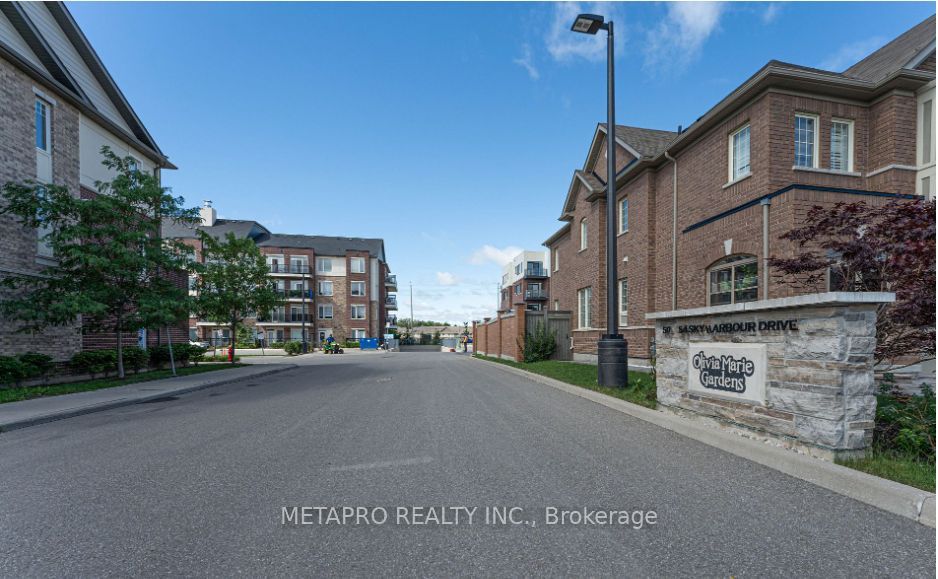 54 Sky Harbour Dr, #404
