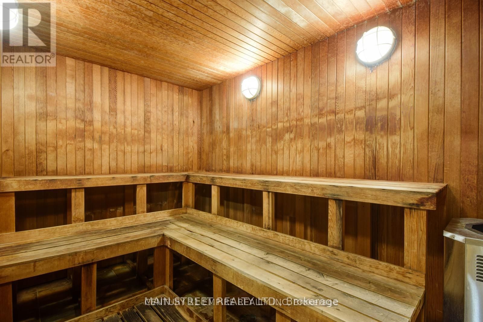 349 Rathburn Rd W, #511