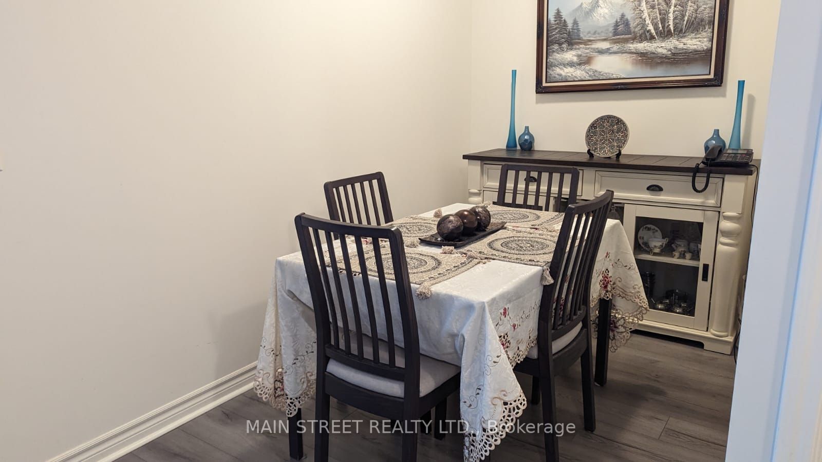 349 Rathburn Rd W, #511