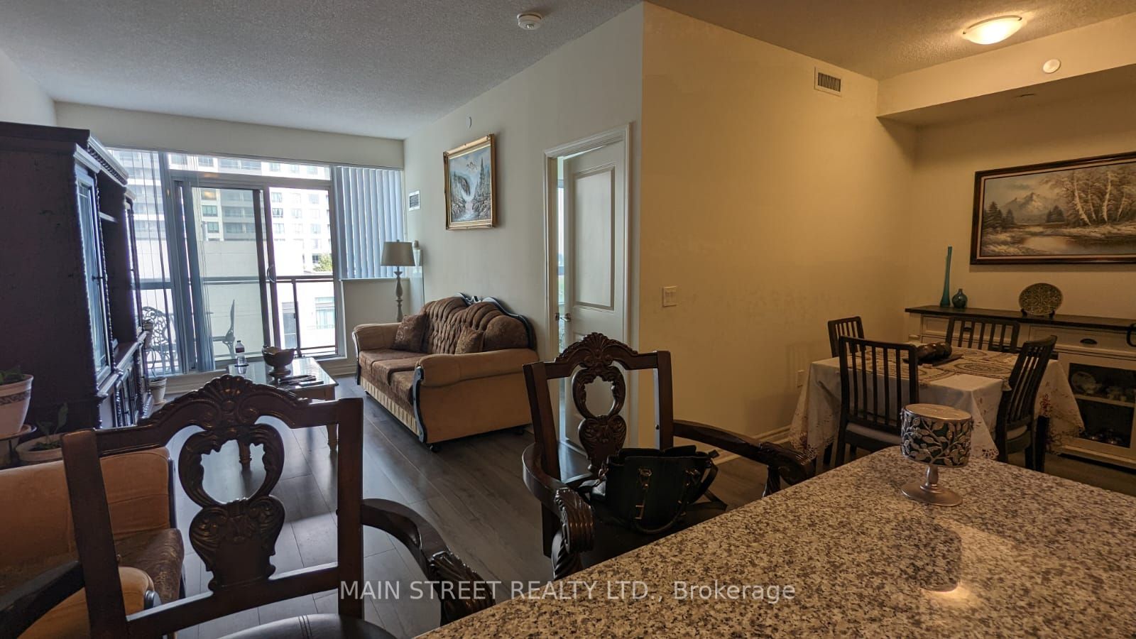 349 Rathburn Rd W, #511