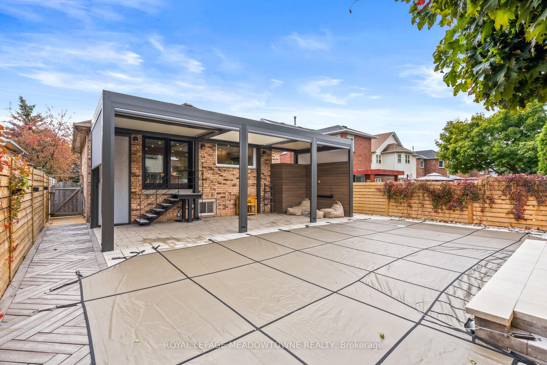 14 Mccullough Crescent