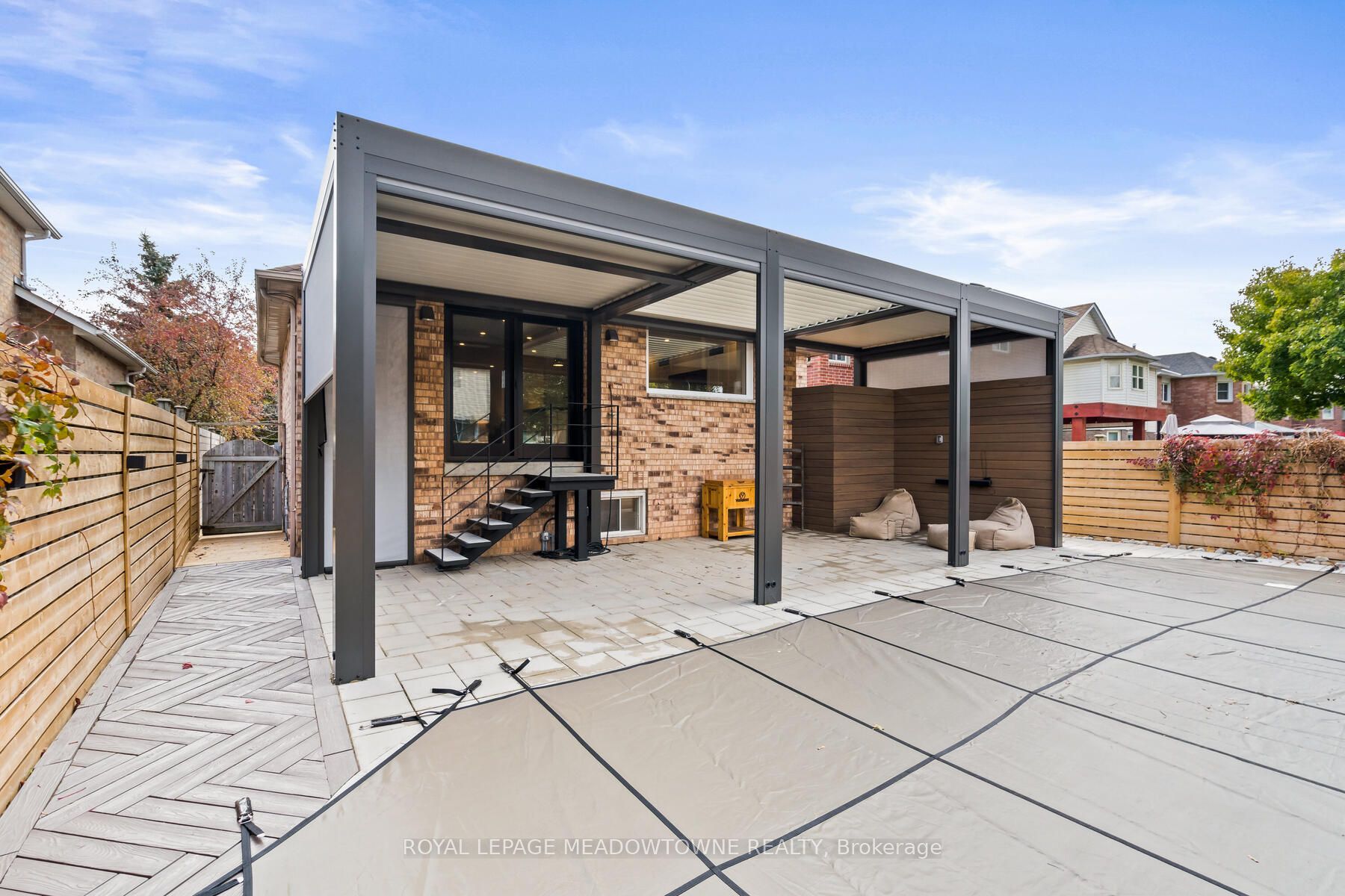 14 Mccullough Crescent