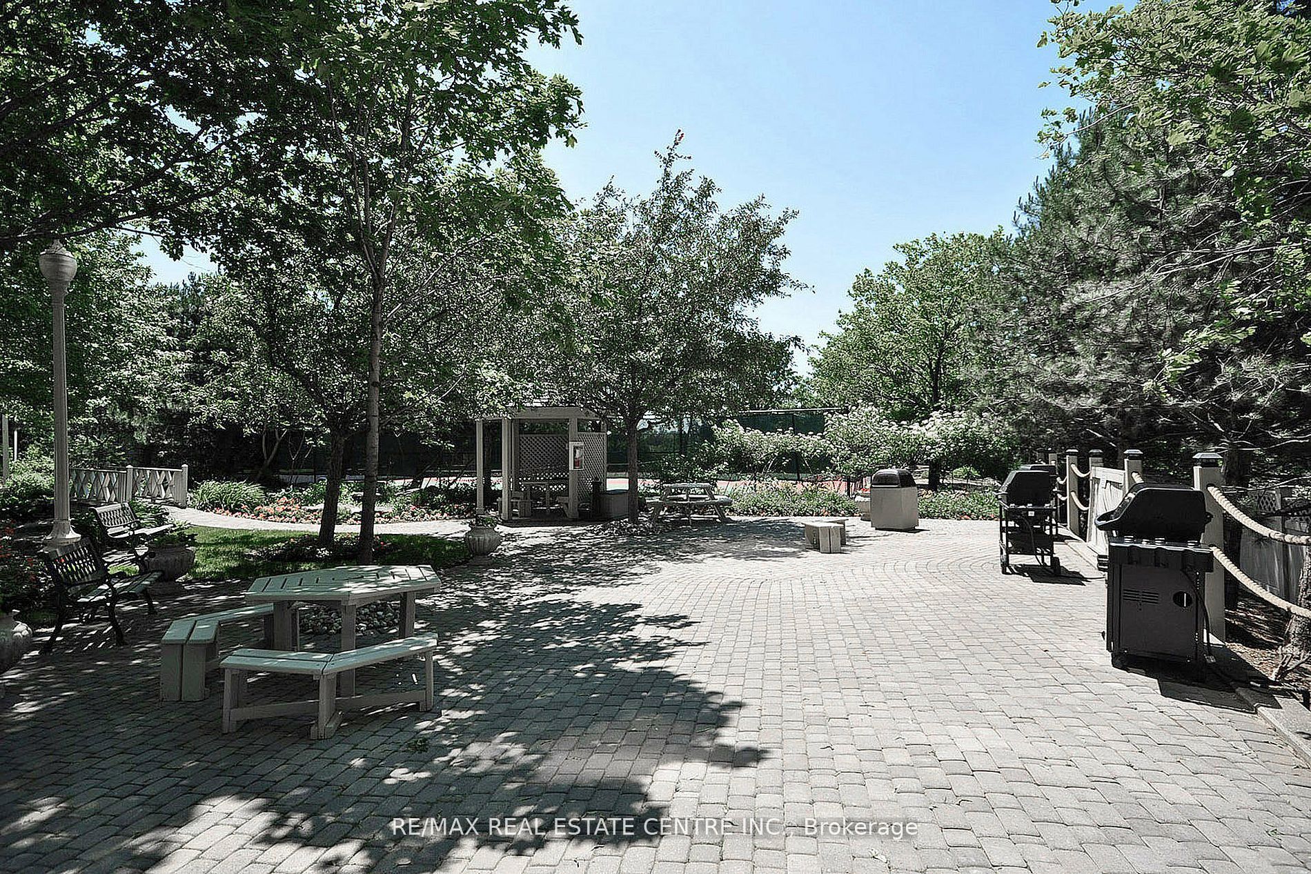 45 Kingsbridge Garden Circ, #1504