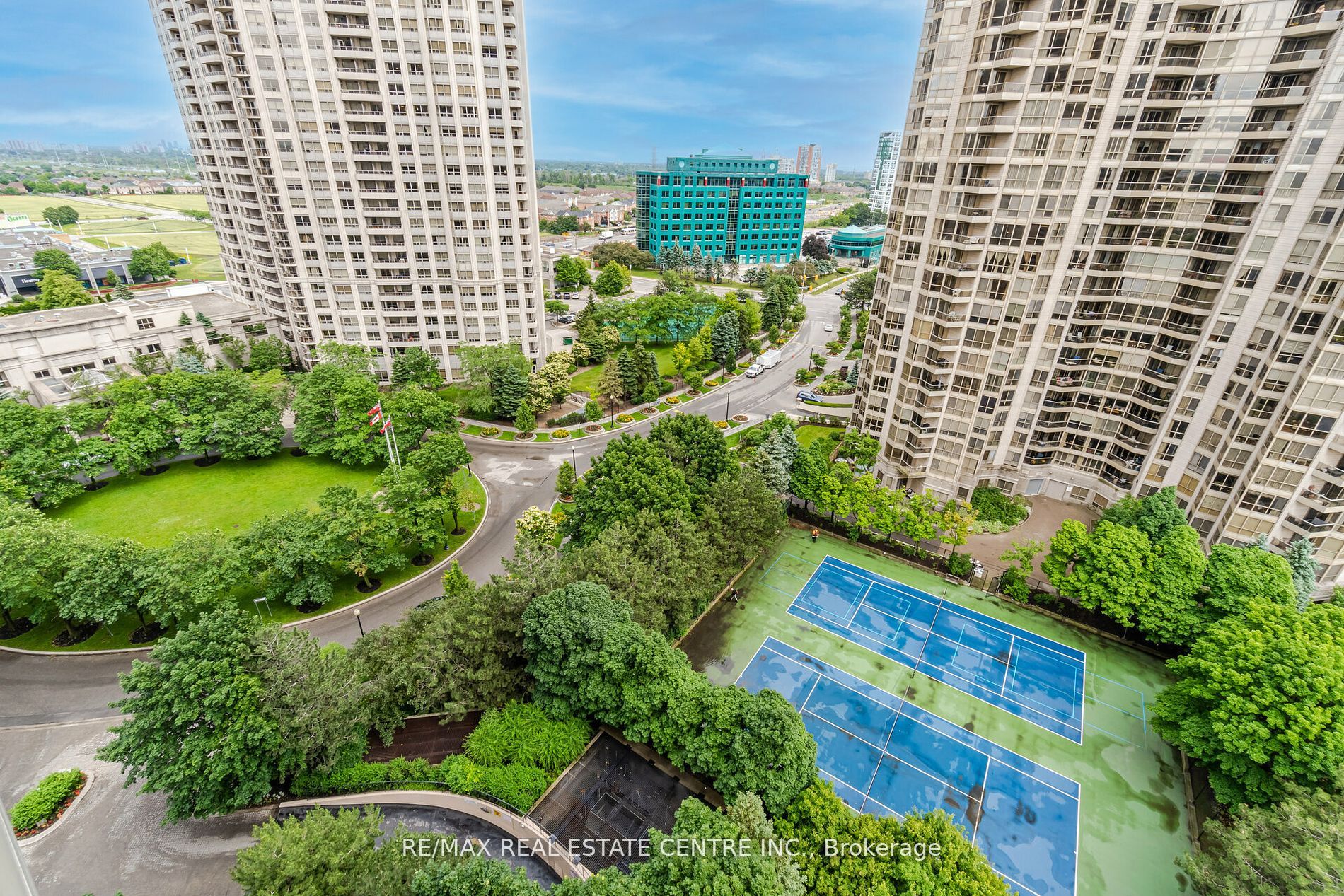 45 Kingsbridge Garden Circ, #1504