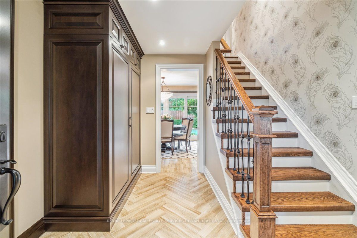2059 Kawartha Cres