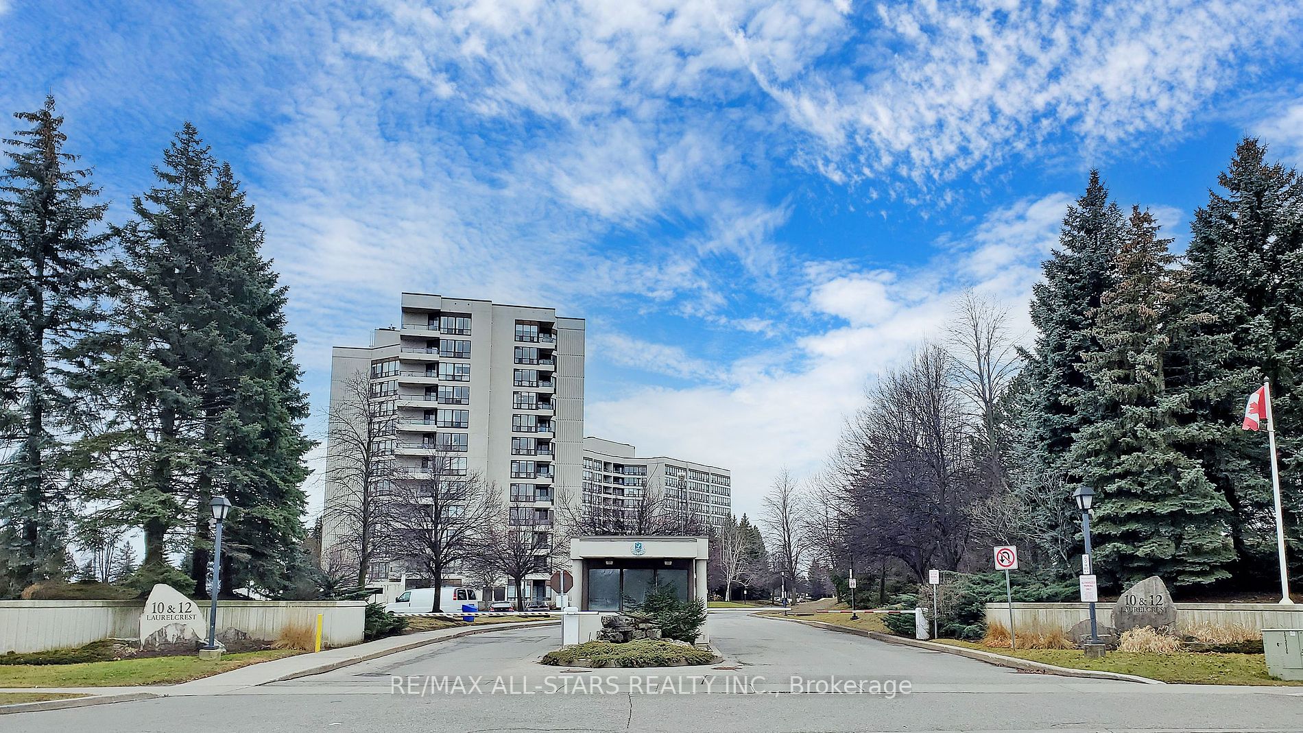 12 Laurelcrest St, #707