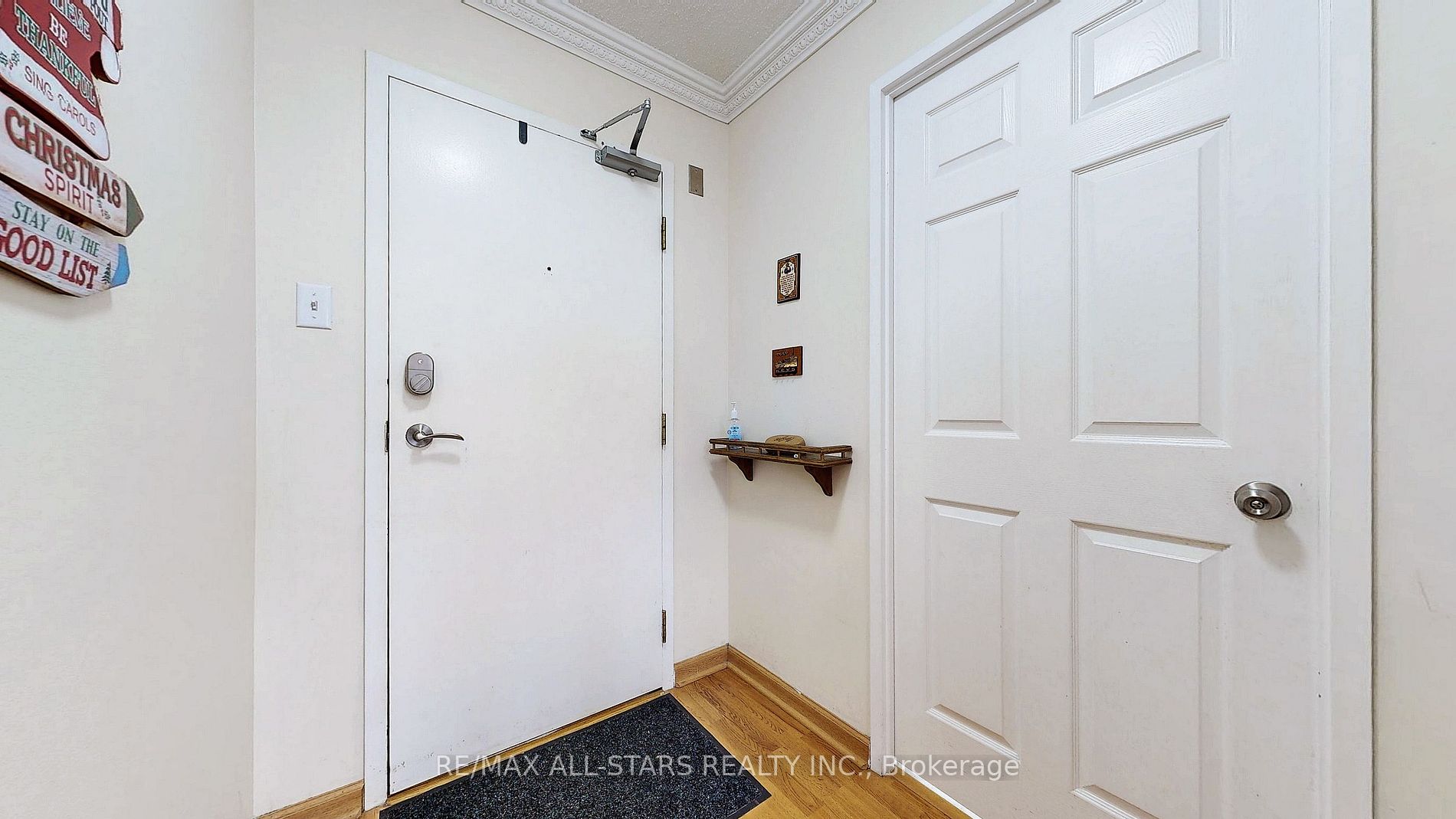 12 Laurelcrest St, #707