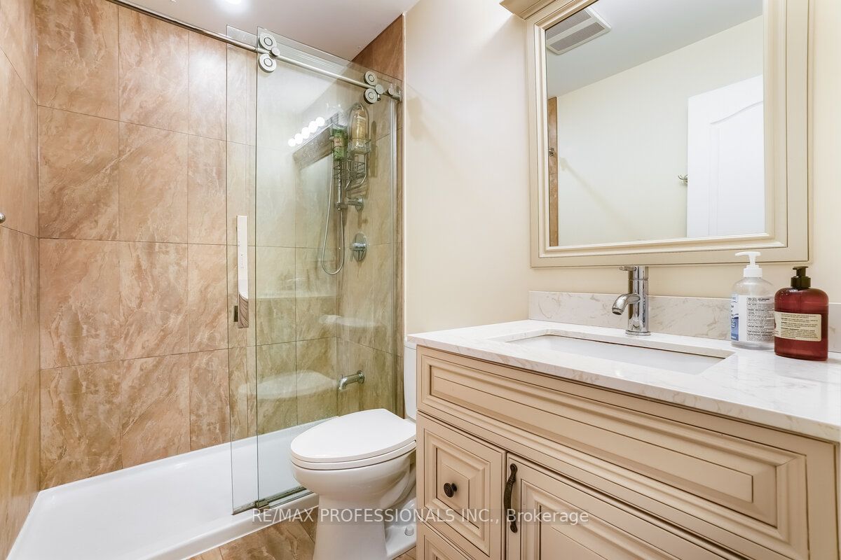 292 Laurentian Ave