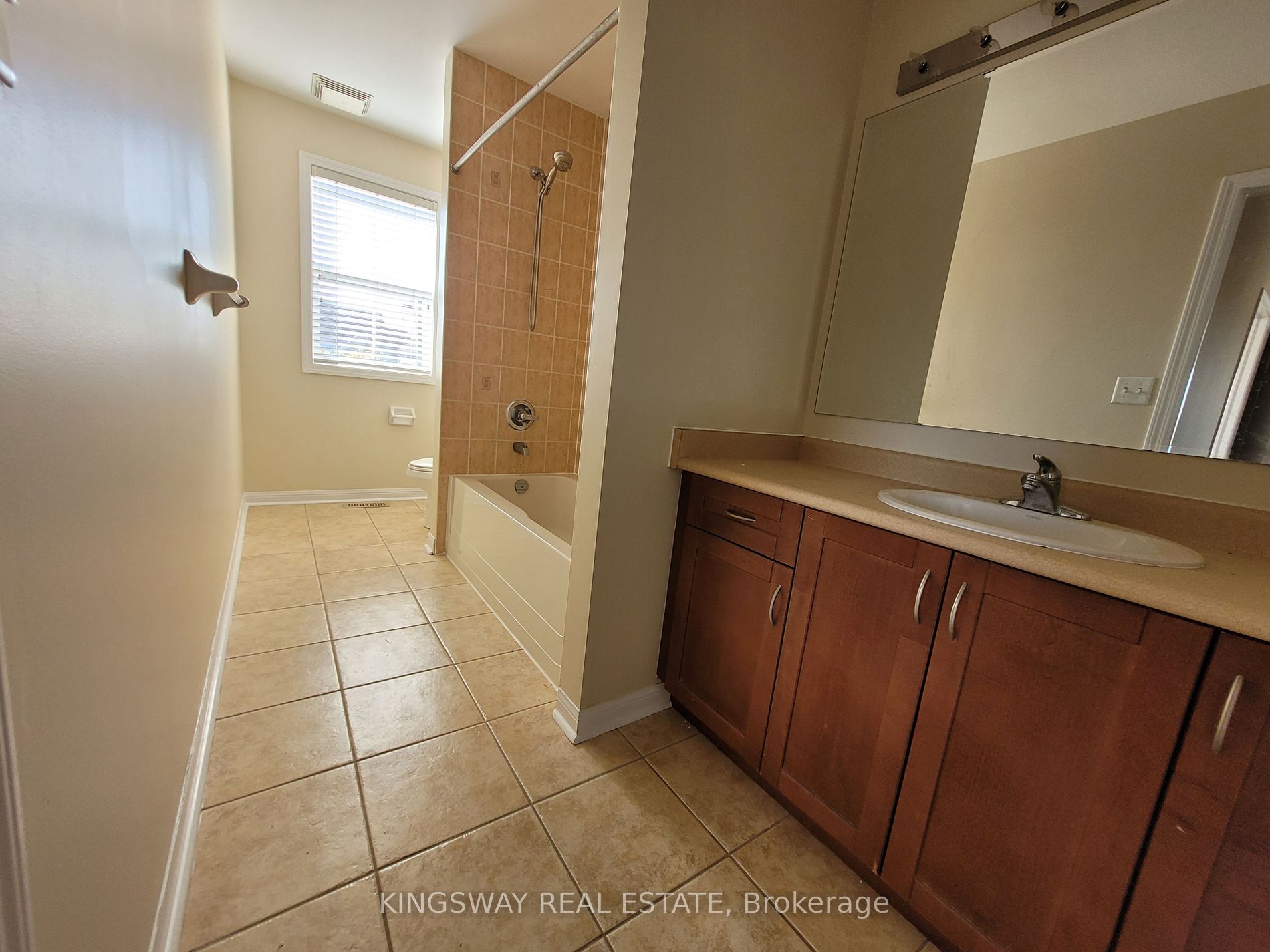 932 Bennett Blvd, #Upper