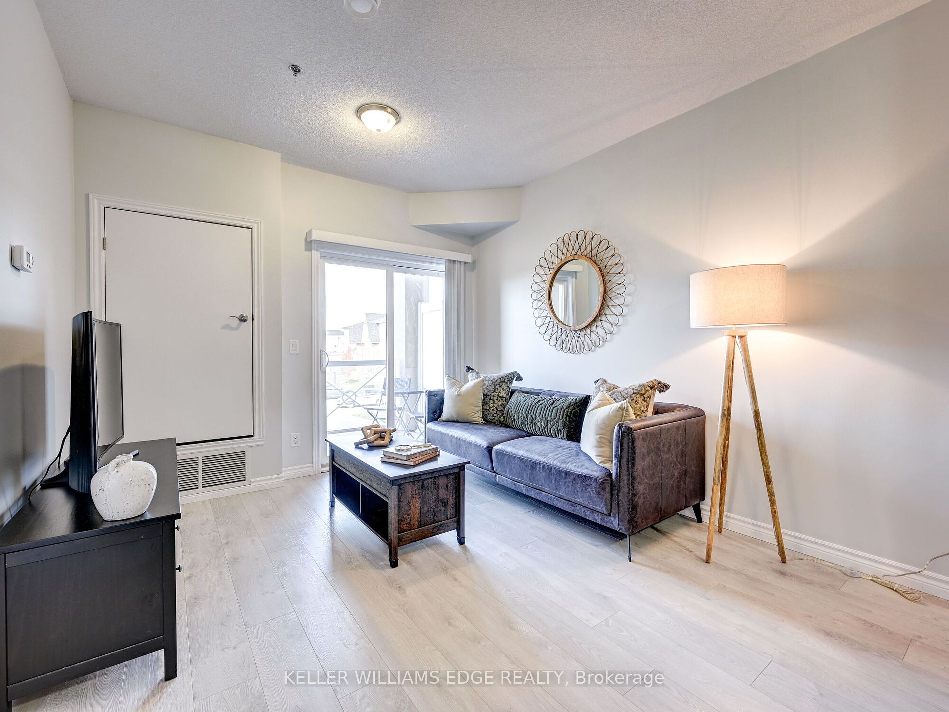 1360 Costigan Rd, #207