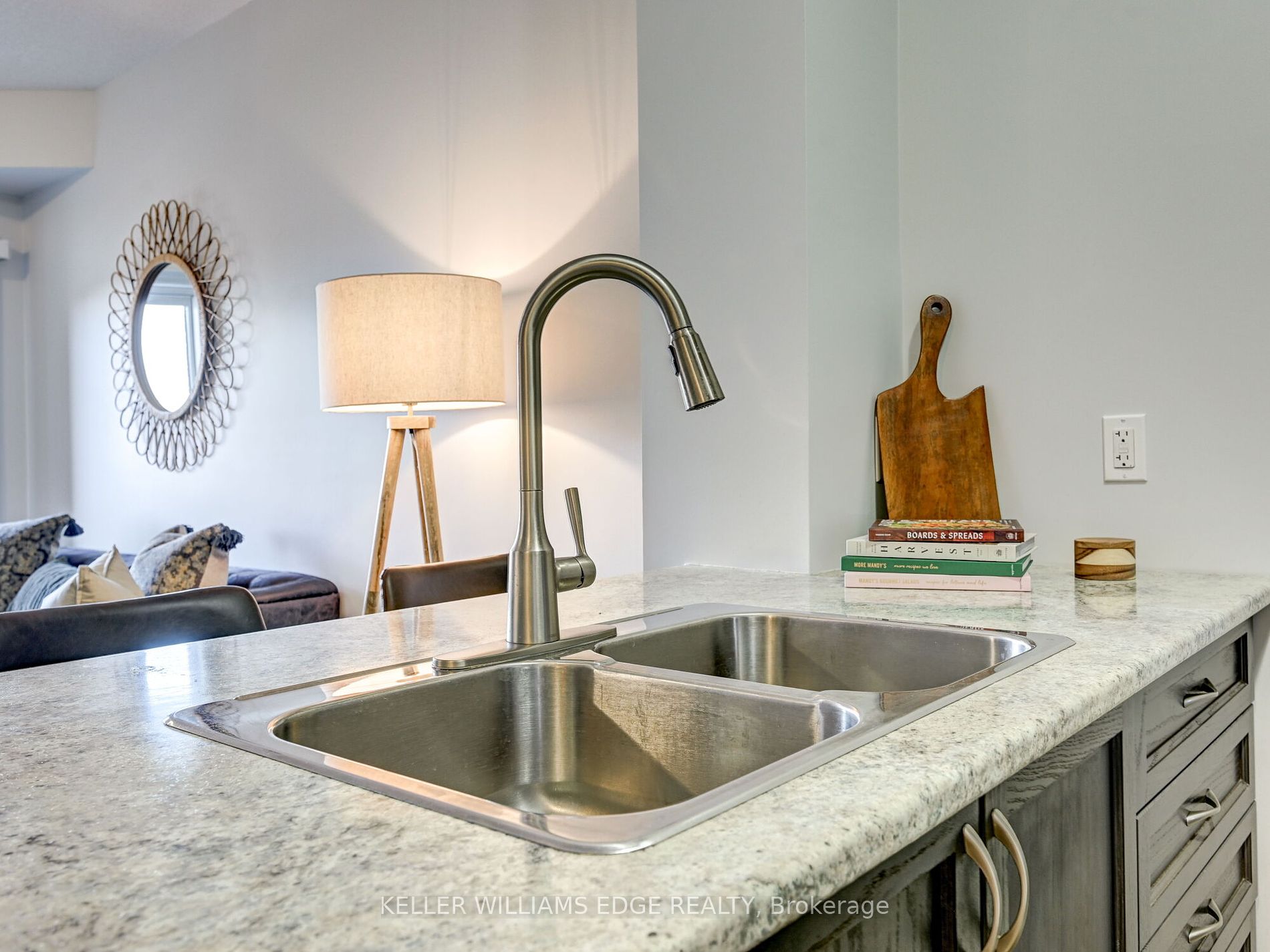 1360 Costigan Rd, #207