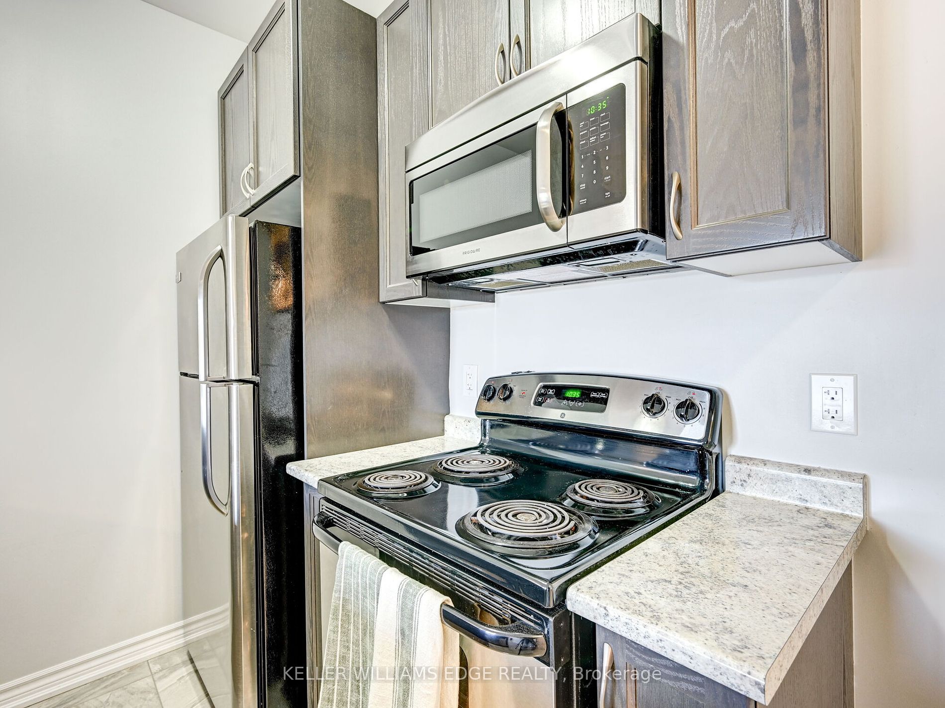 1360 Costigan Rd, #207