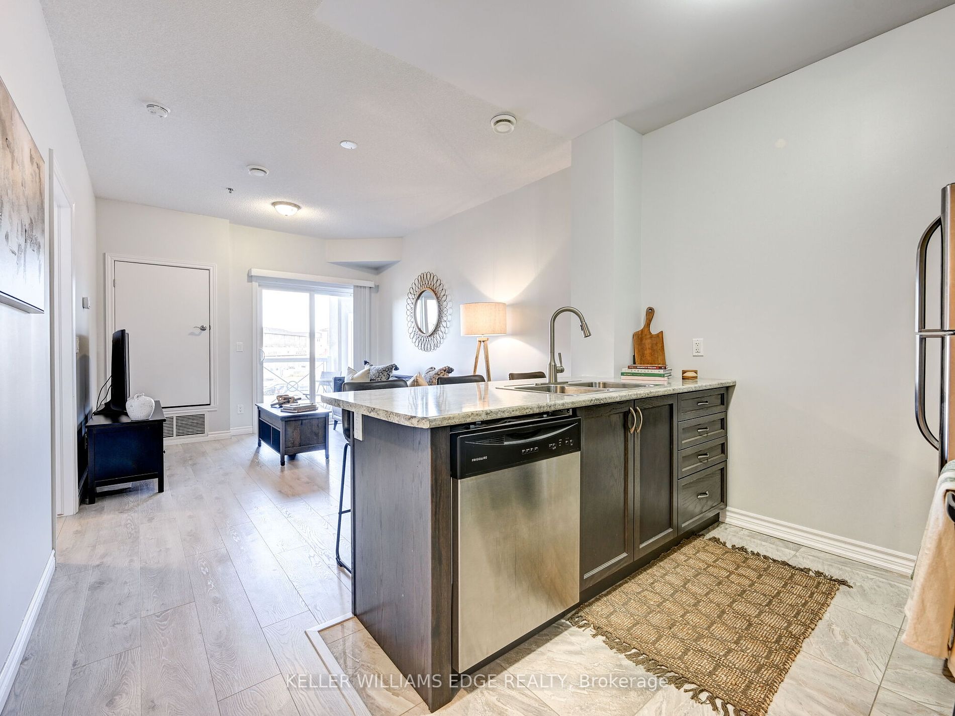 1360 Costigan Rd, #207