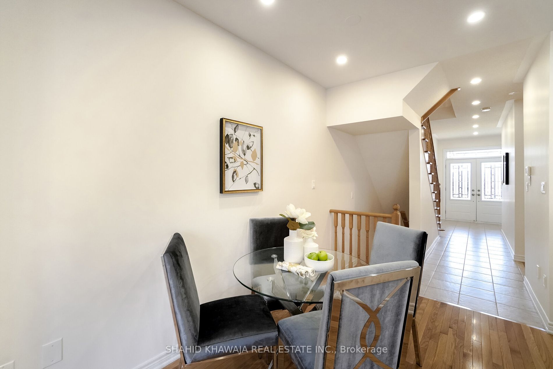 963 Transom Cres