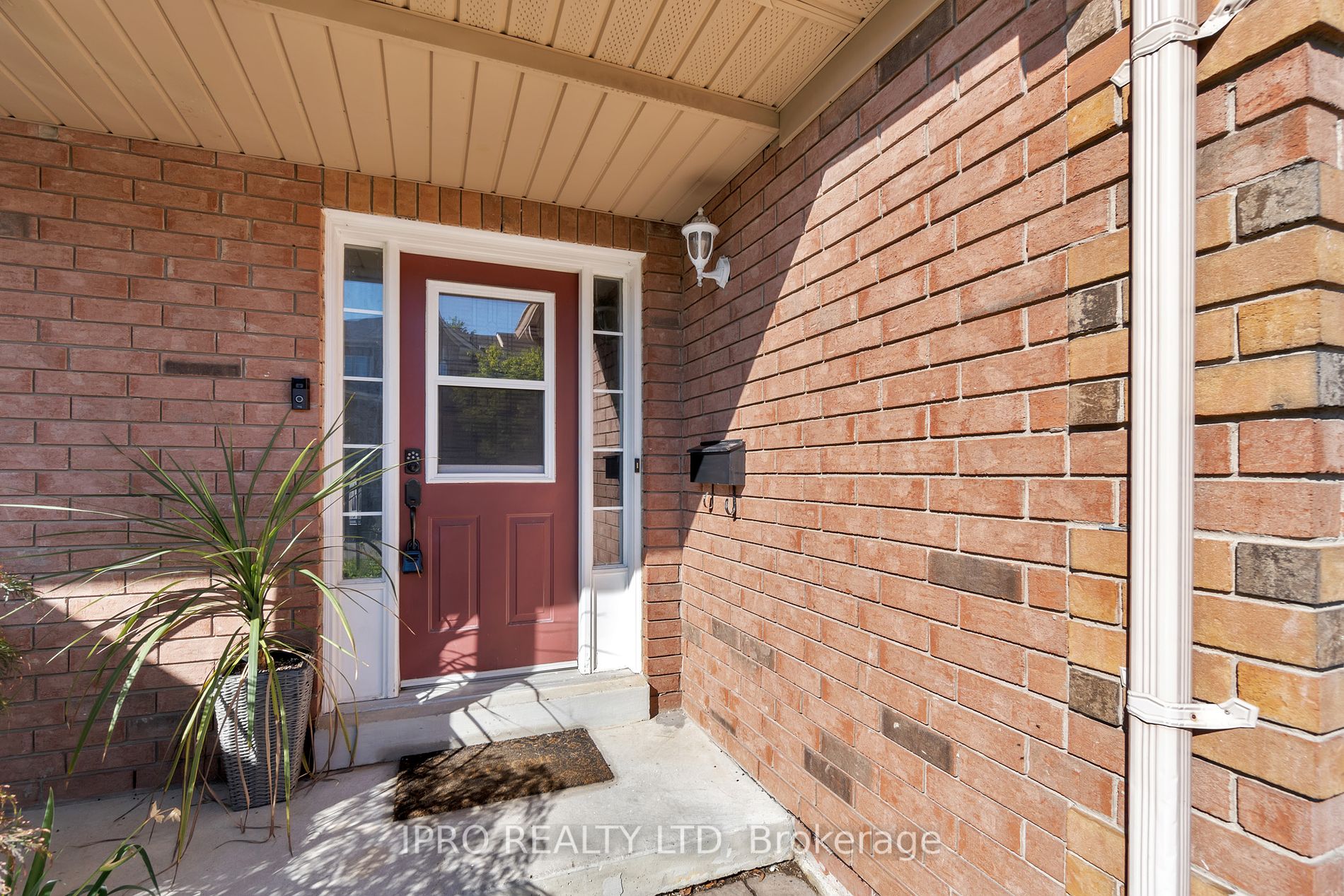9900 Mclaughlin Rd N, #18