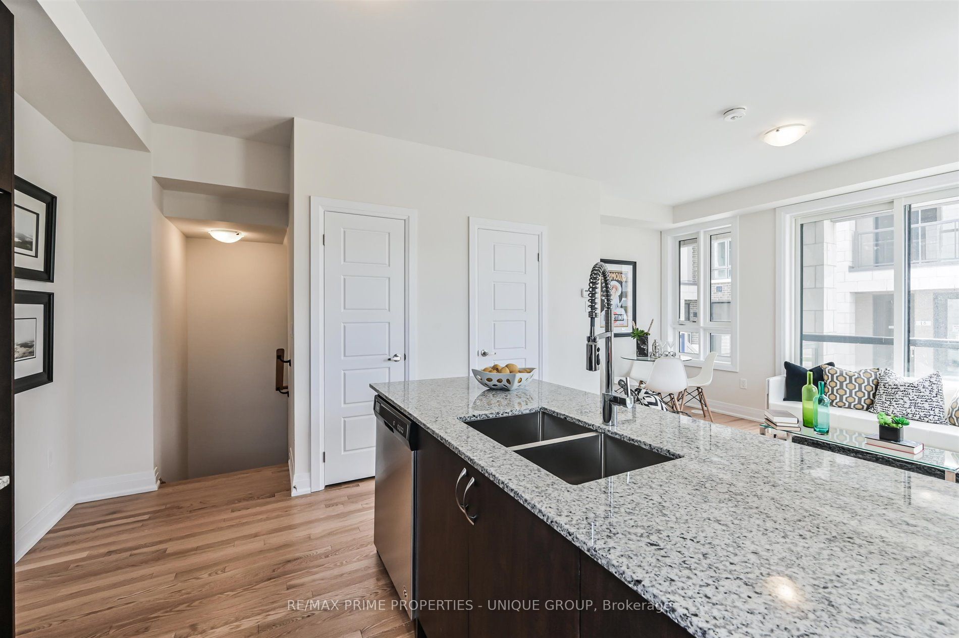 713 Lawrence Avenue W, #15