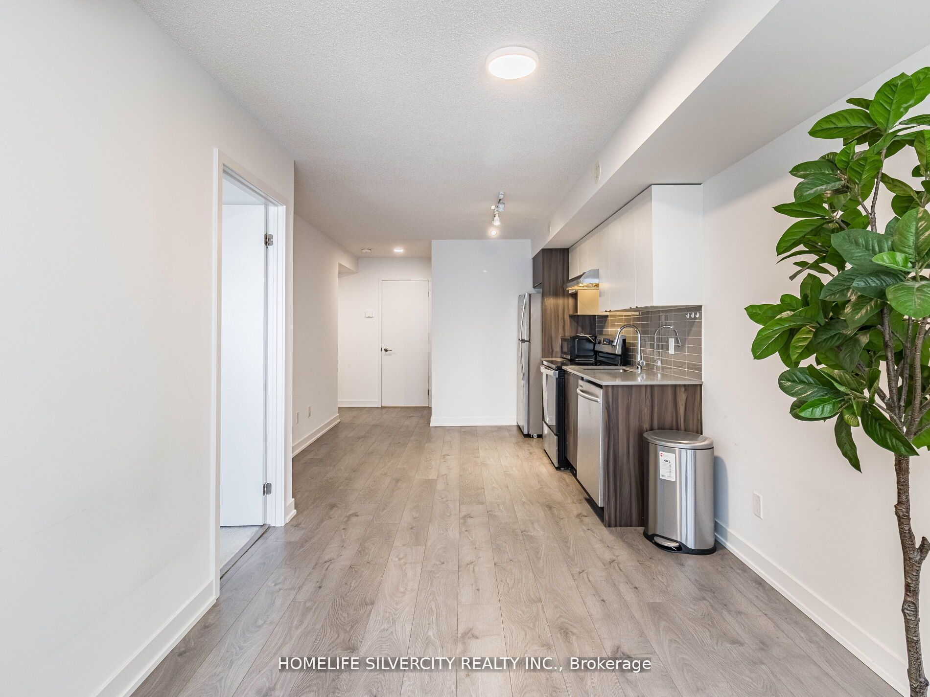 1141 Cooke Boulevard #403