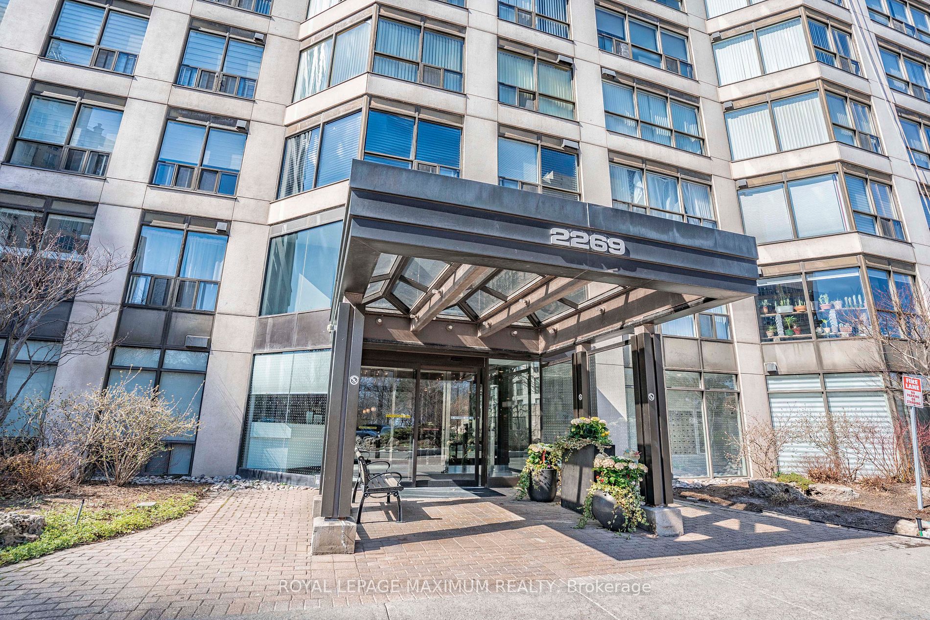 2269 Lake Shore Blvd W, #2102