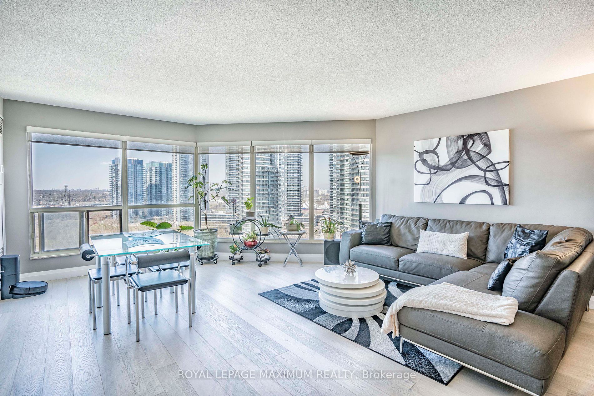 2269 Lake Shore Blvd W, #2102