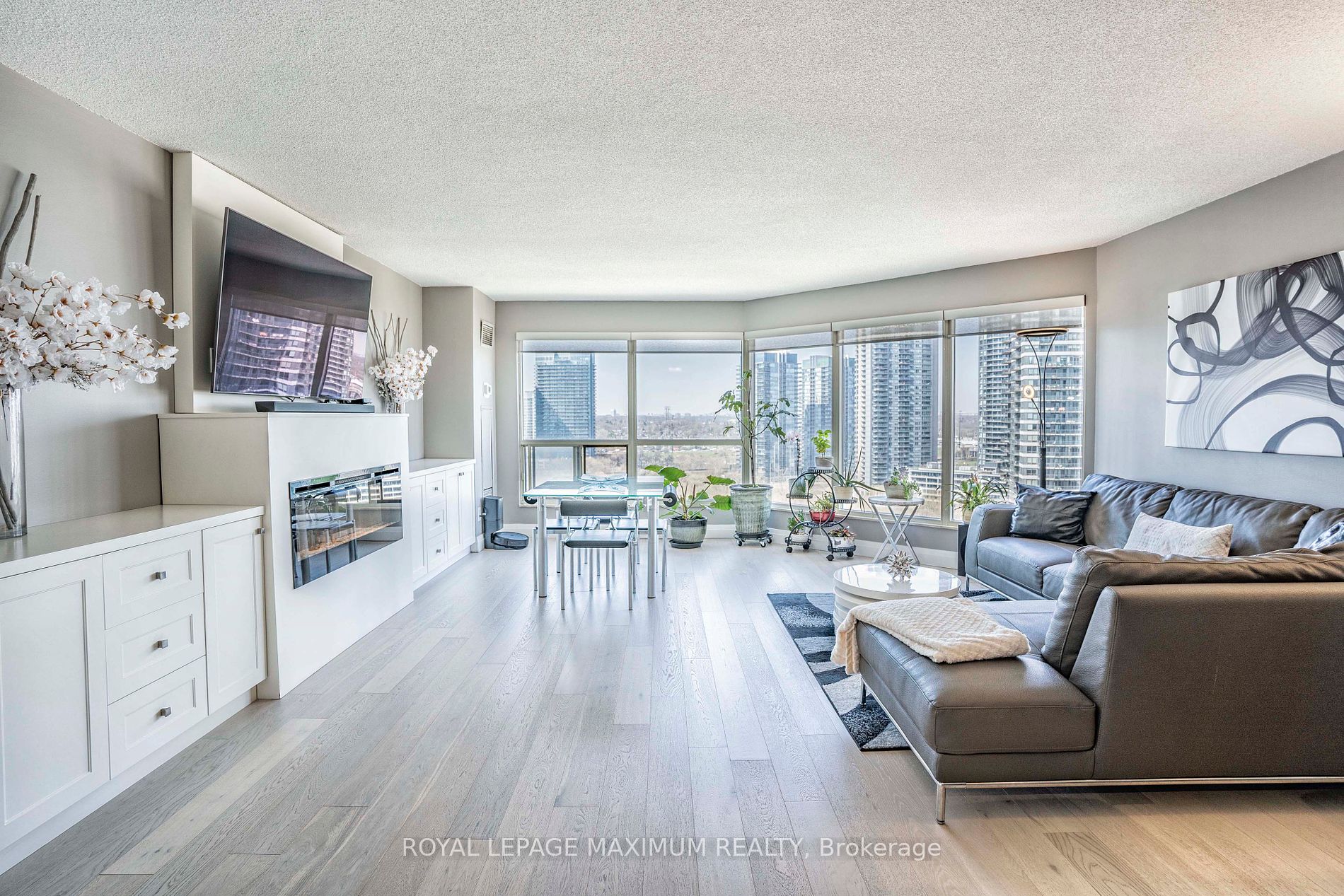 2269 Lake Shore Blvd W, #2102