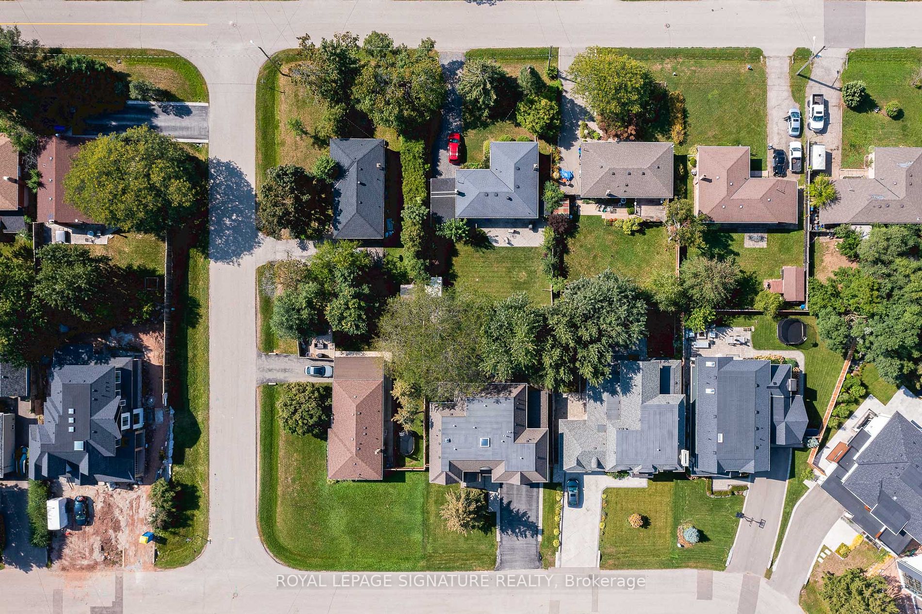 450 Saville Crescent