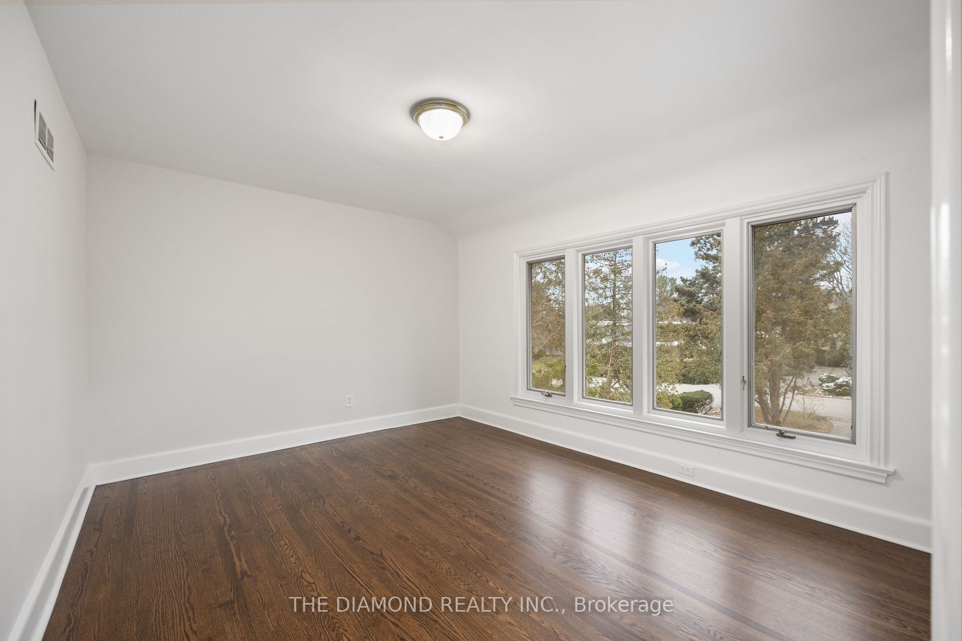 7 Greenford Rd