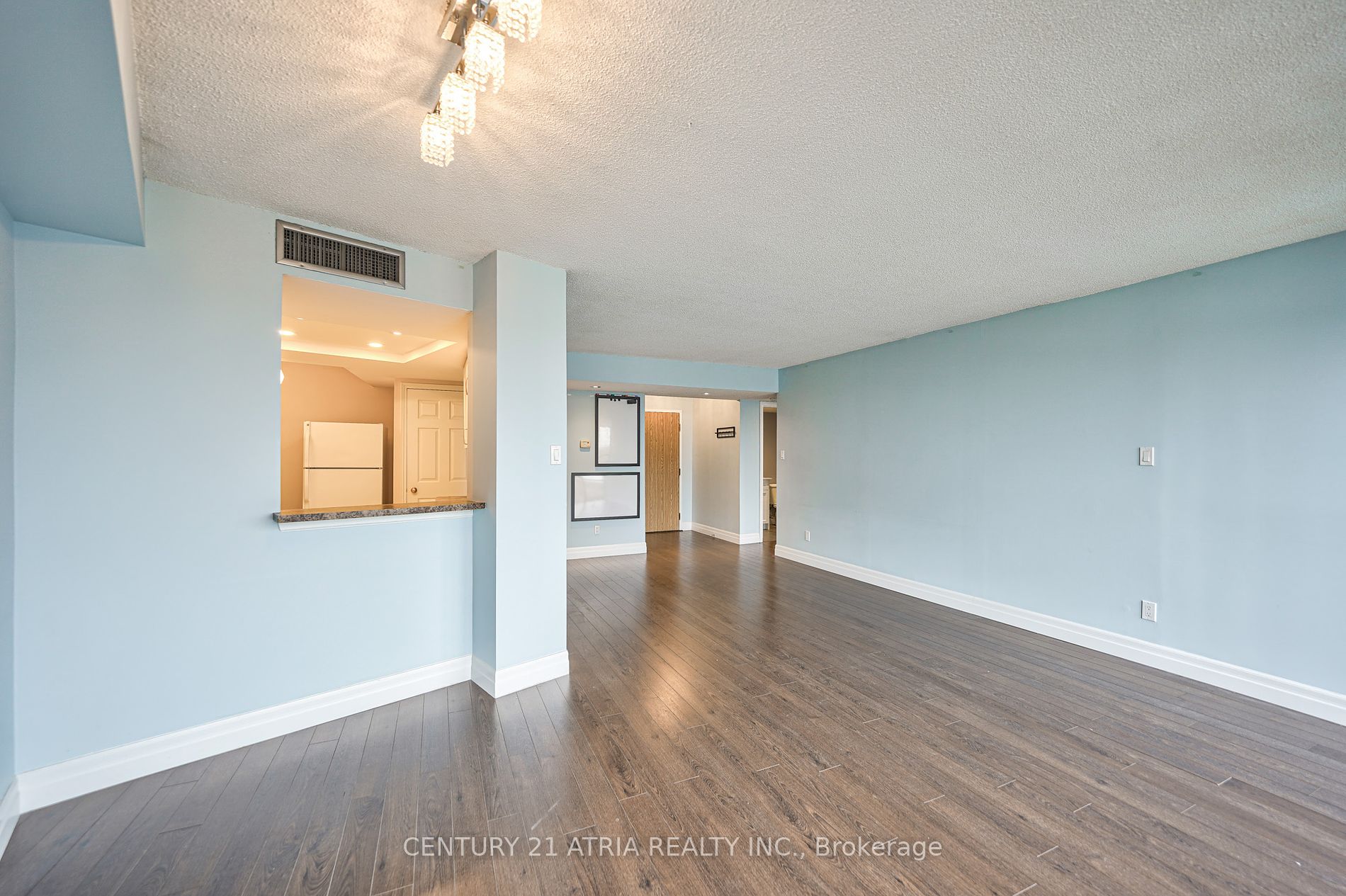 1360 Rathburn Road E, #1505