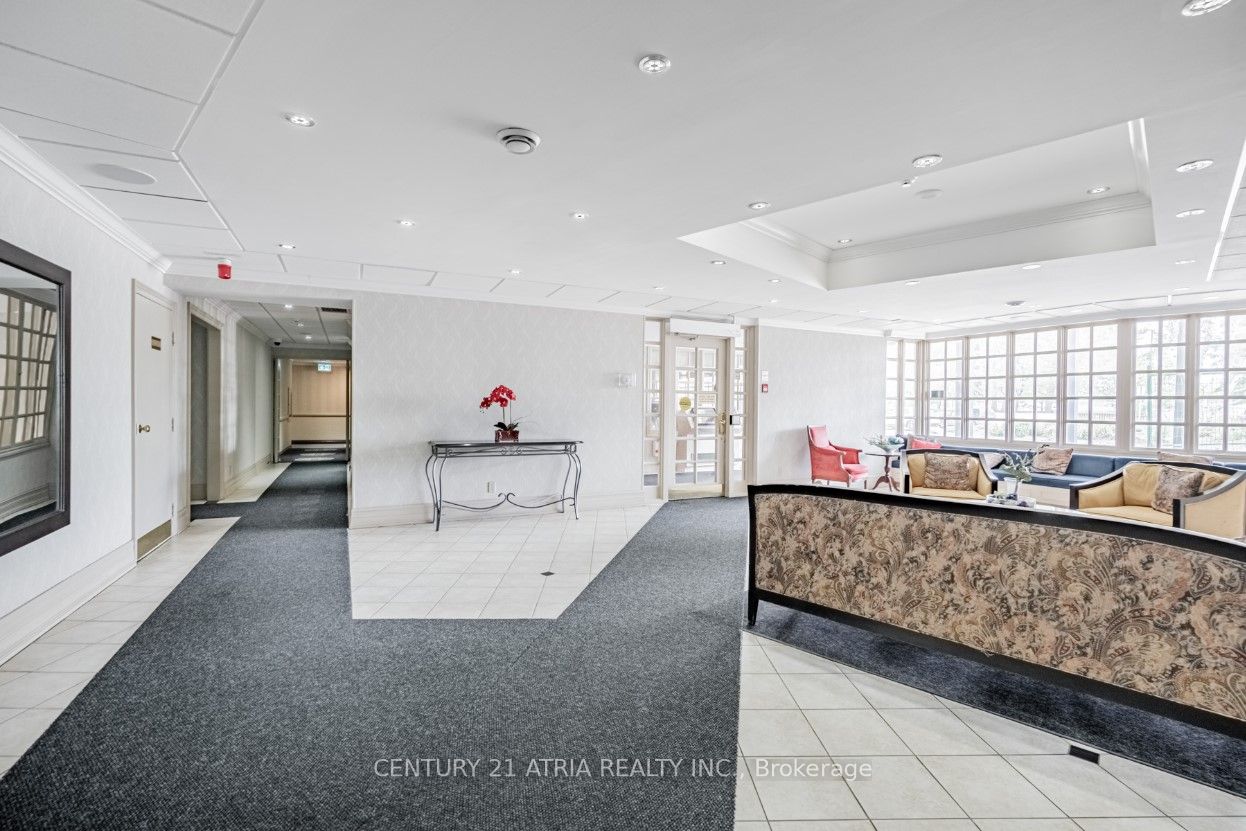 1360 Rathburn Road E, #1505