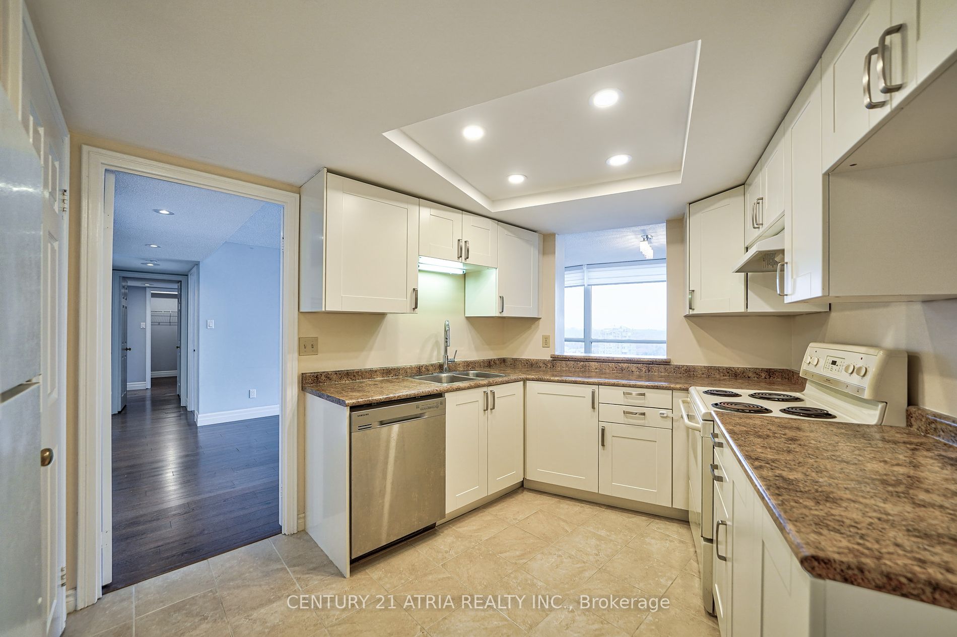 1360 Rathburn Road E, #1505