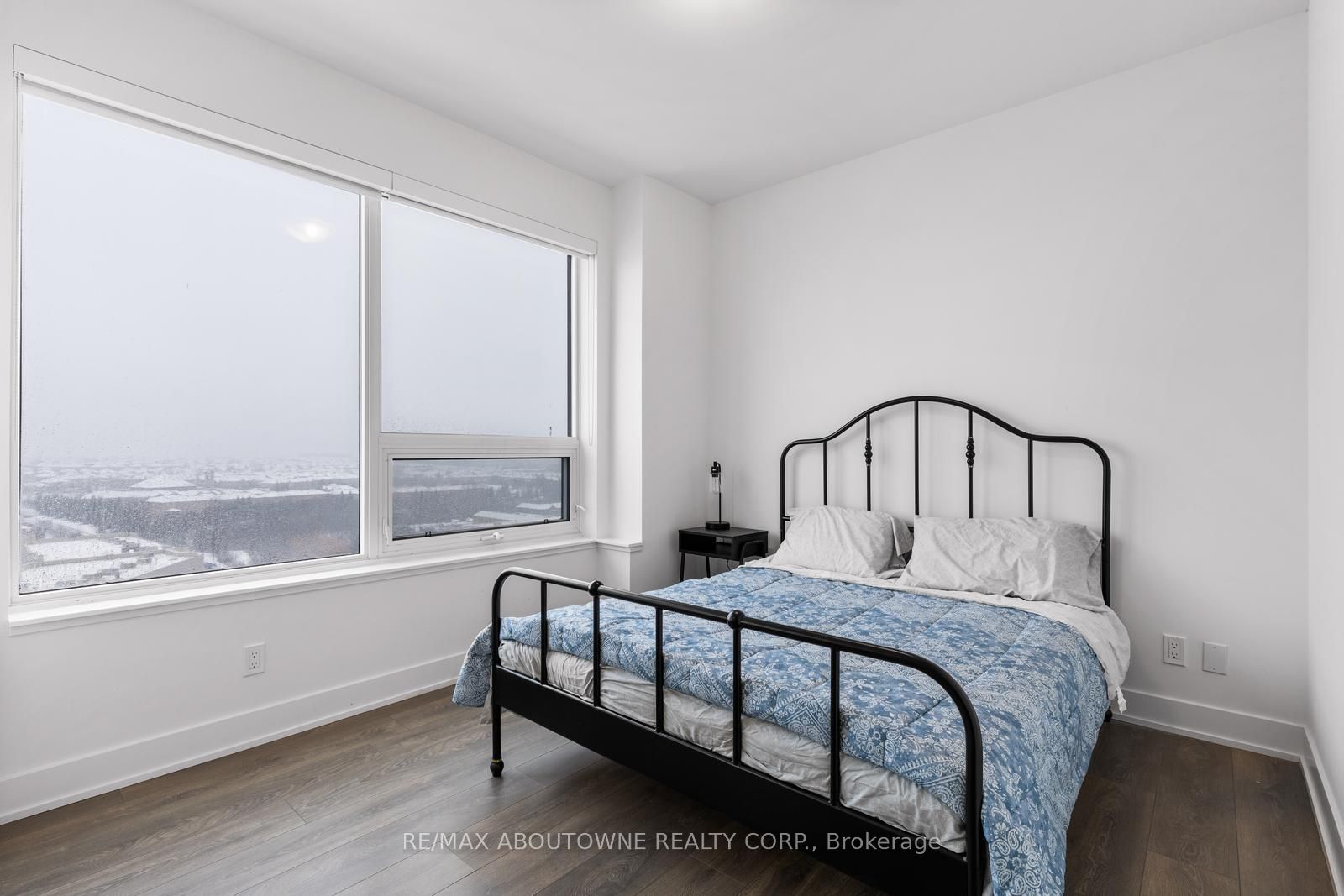 297 Oak Walk Dr, #808