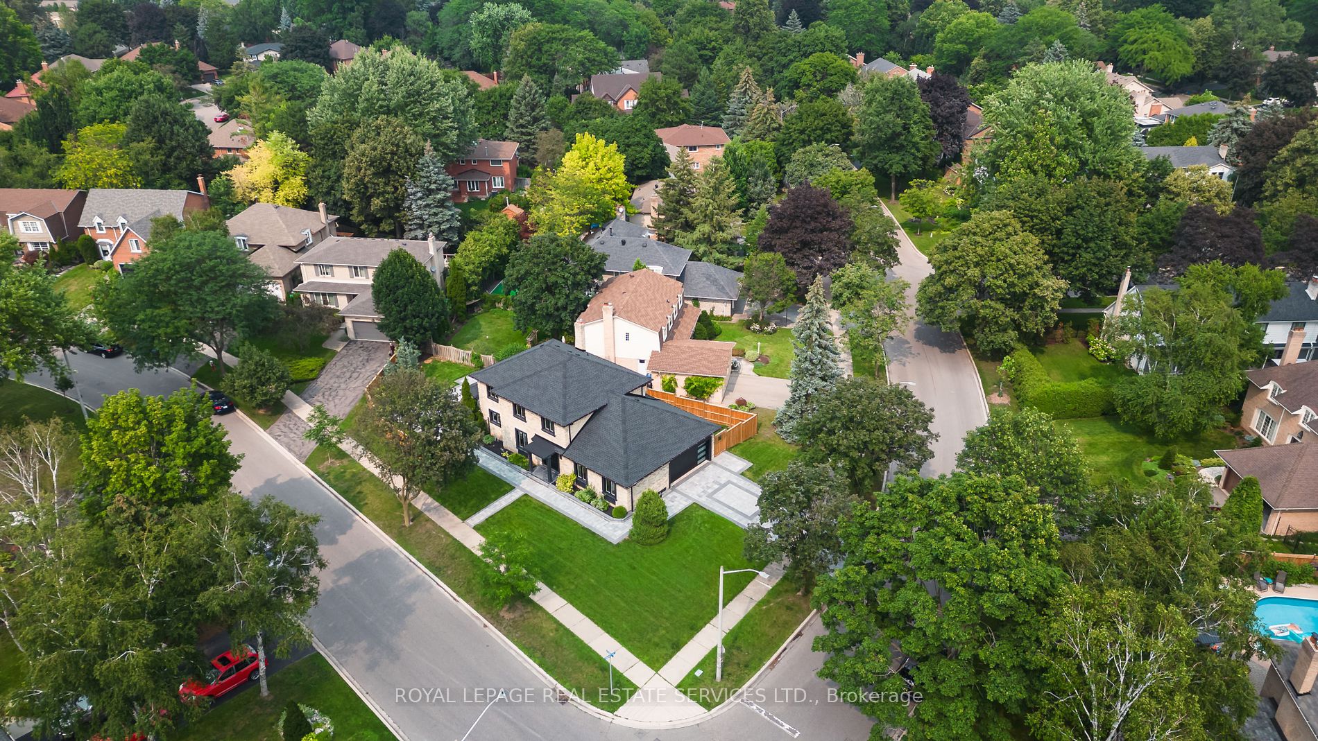 2535 Robin Dr