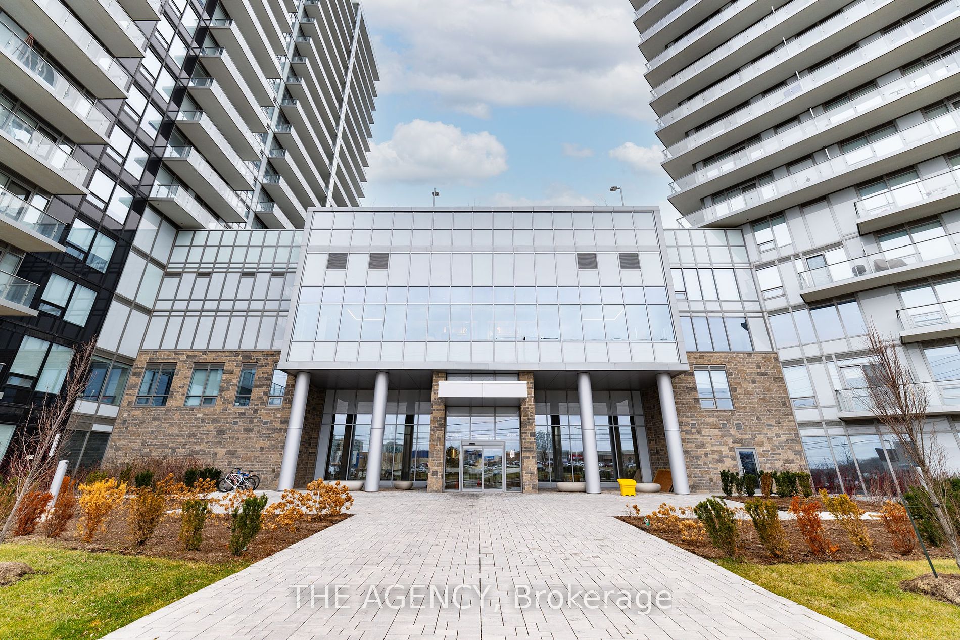 4675 Metcalfe Ave, #2004