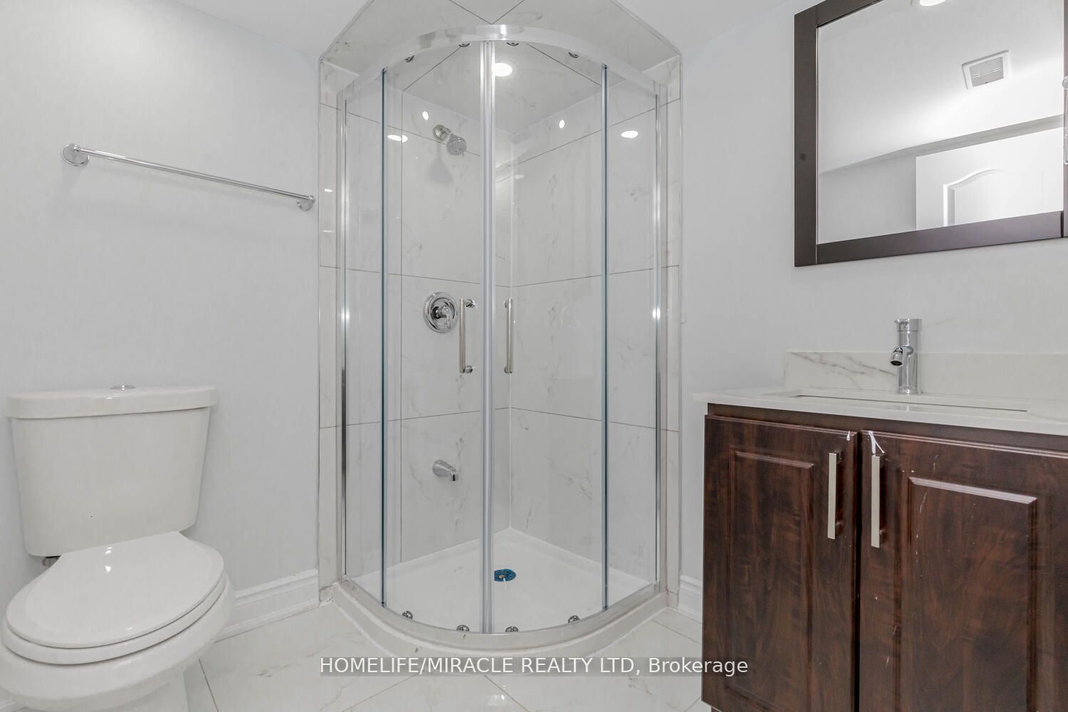 44 Leatherhead Crt, #Lower