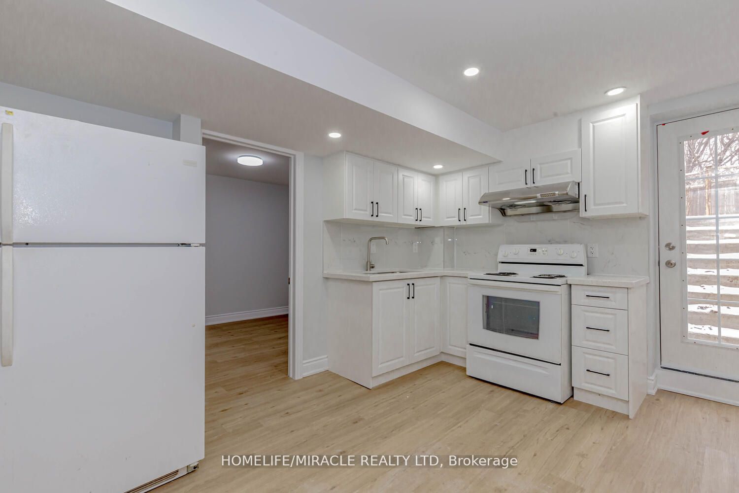 44 Leatherhead Crt, #Lower