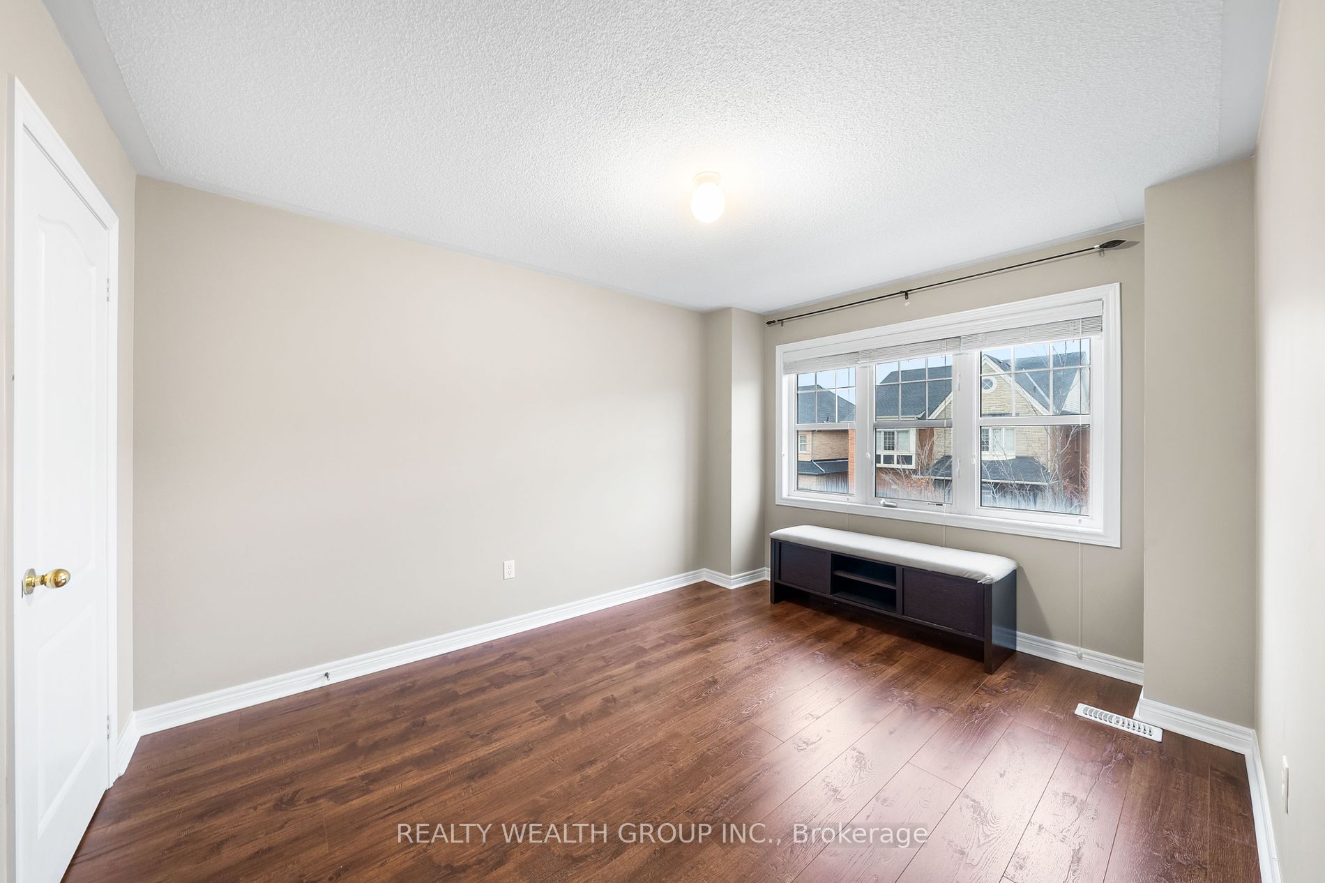 262 Mccready Dr