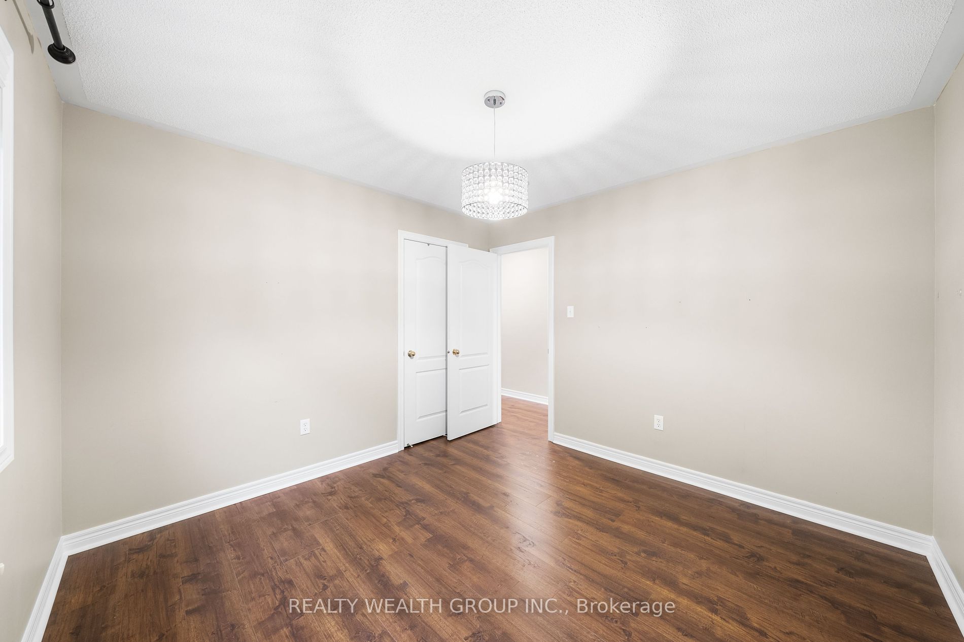 262 Mccready Dr