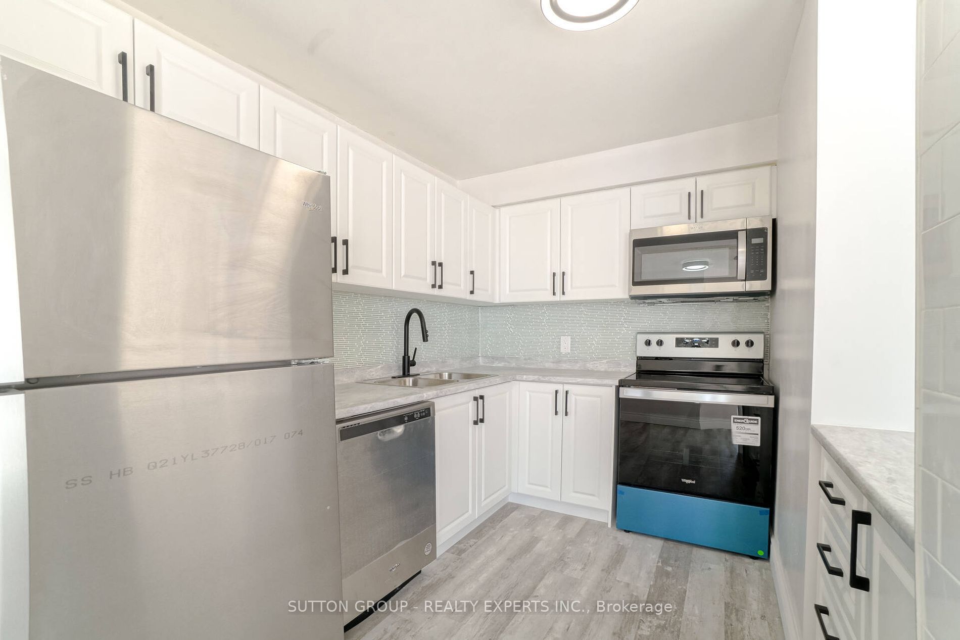 25 Trailwood Drive, #2002